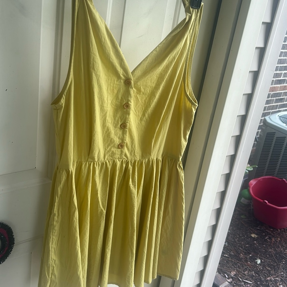 NOT KIDDING!!!CUTEST DRESS!  Gotta see! Sz sm/ Med.  Priced to SELLLLL!!!!